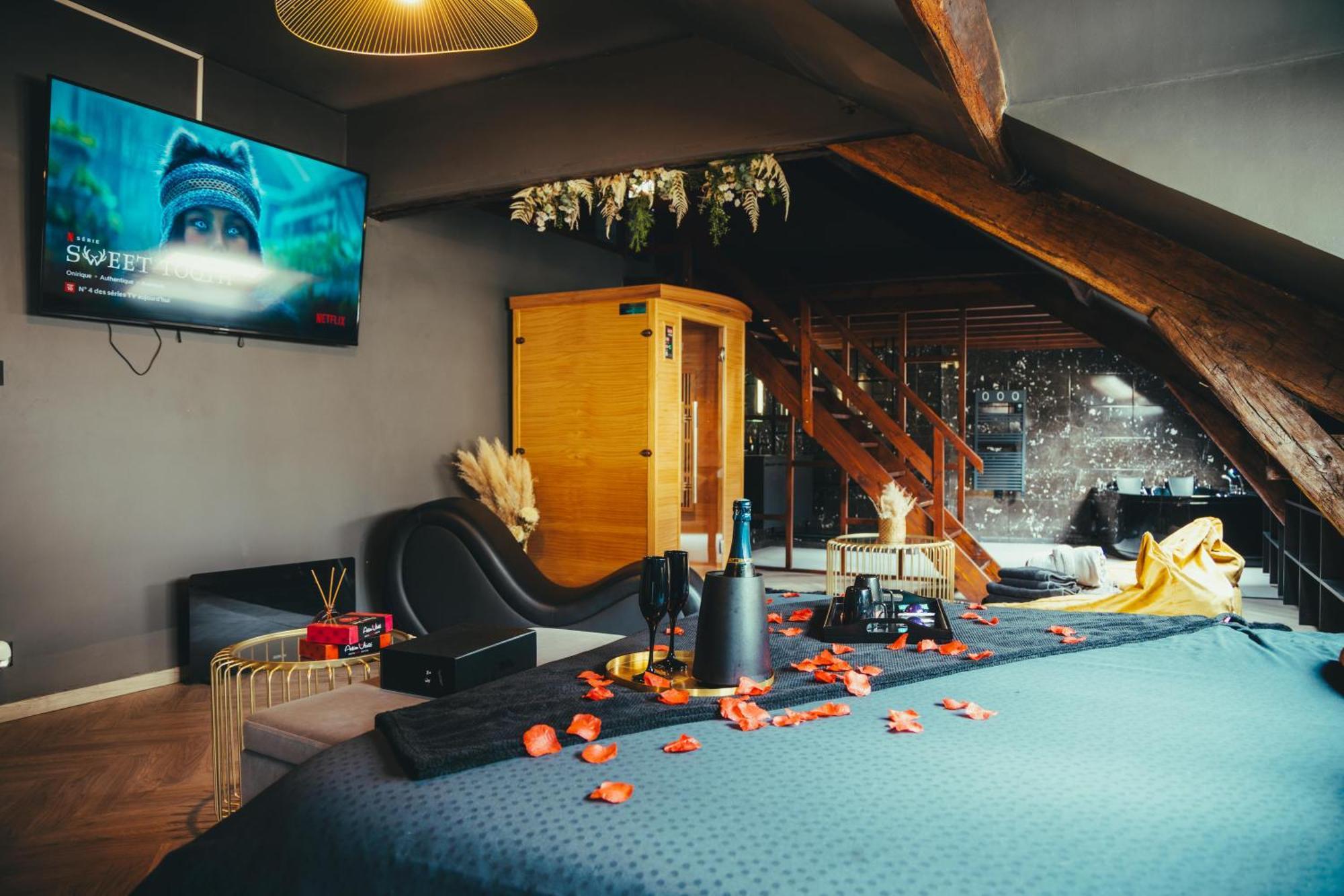 La Marble Room - Suite Balneo & Sauna Angers Exterior foto